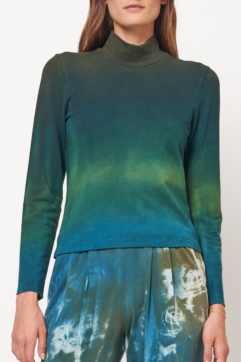 Hunter Teal Stripes Treatment Holly Top RA-TOP ARCHIVE-FALL2'23   