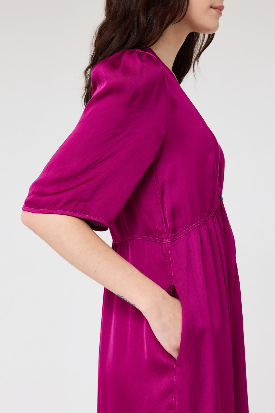 Pebble Satin Magenta Perfect Dress RA-DRESS PREFALL'24   