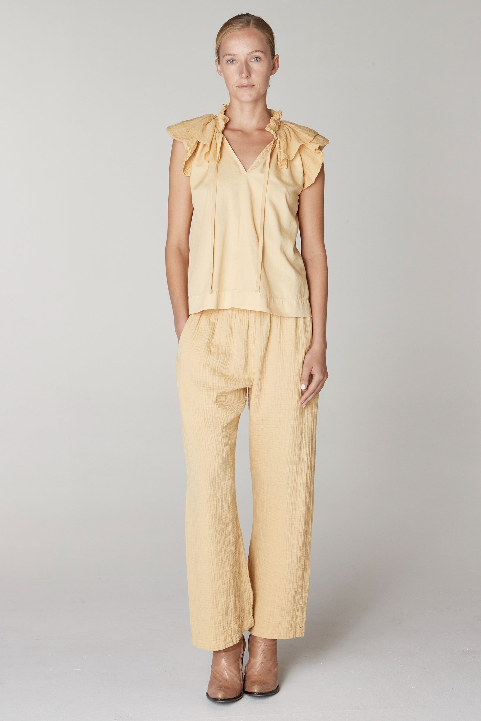 Butter Lotus Blouse RA-TOP ARCHIVE-PREFALL'23   
