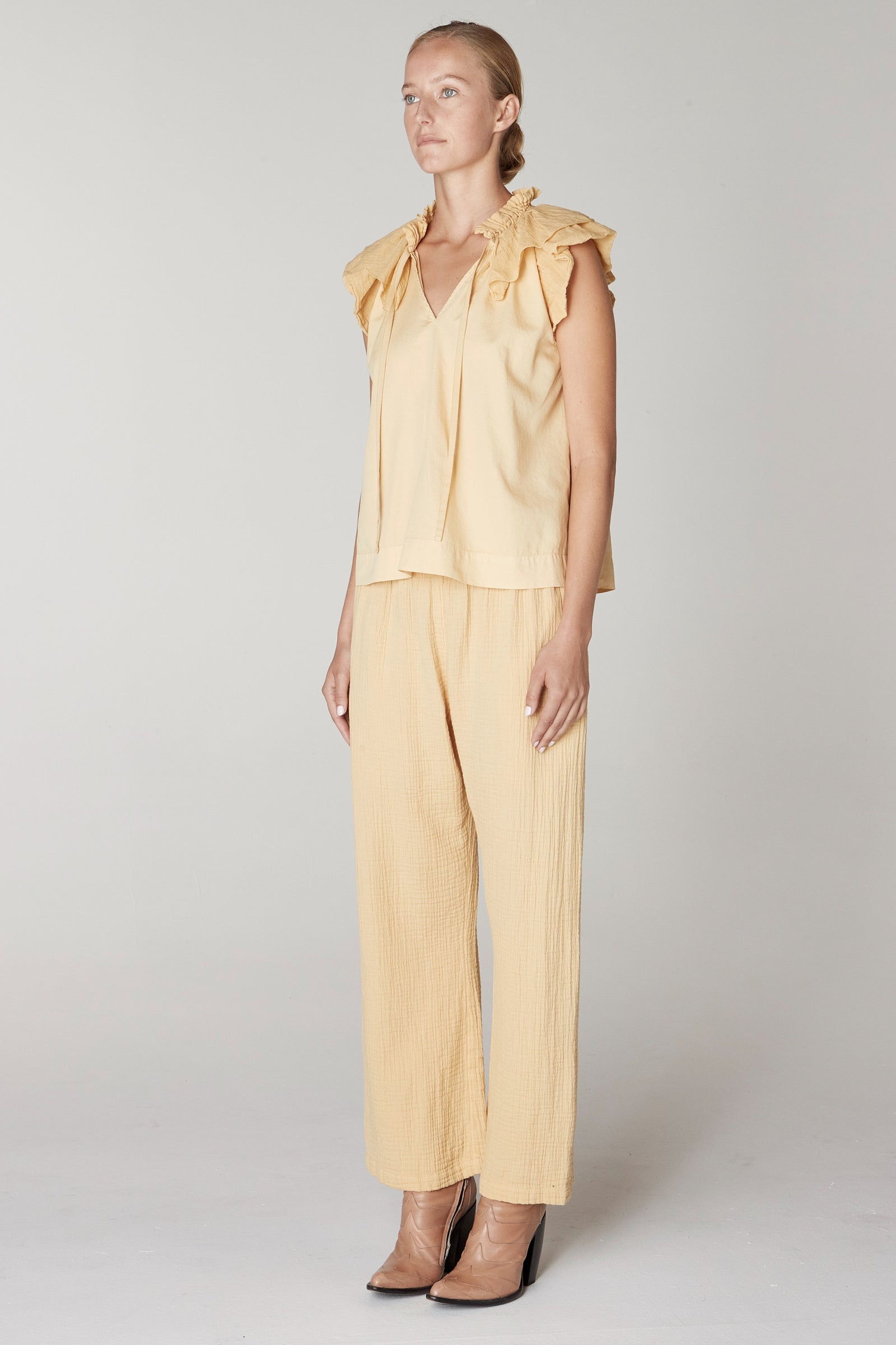 Butter Lotus Blouse RA-TOP ARCHIVE-PREFALL'23   