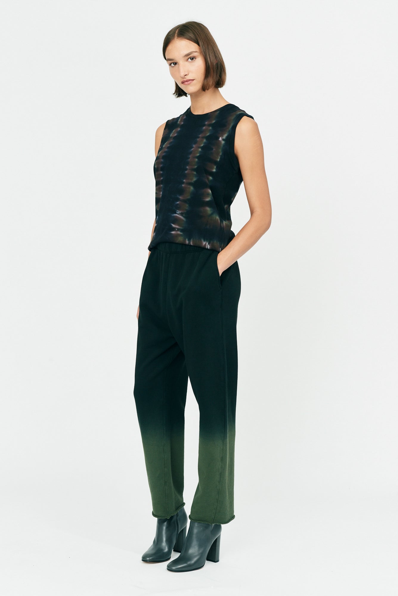 Forest Gradient Reflective Pond and Jersey Ankle Pant Full Side View