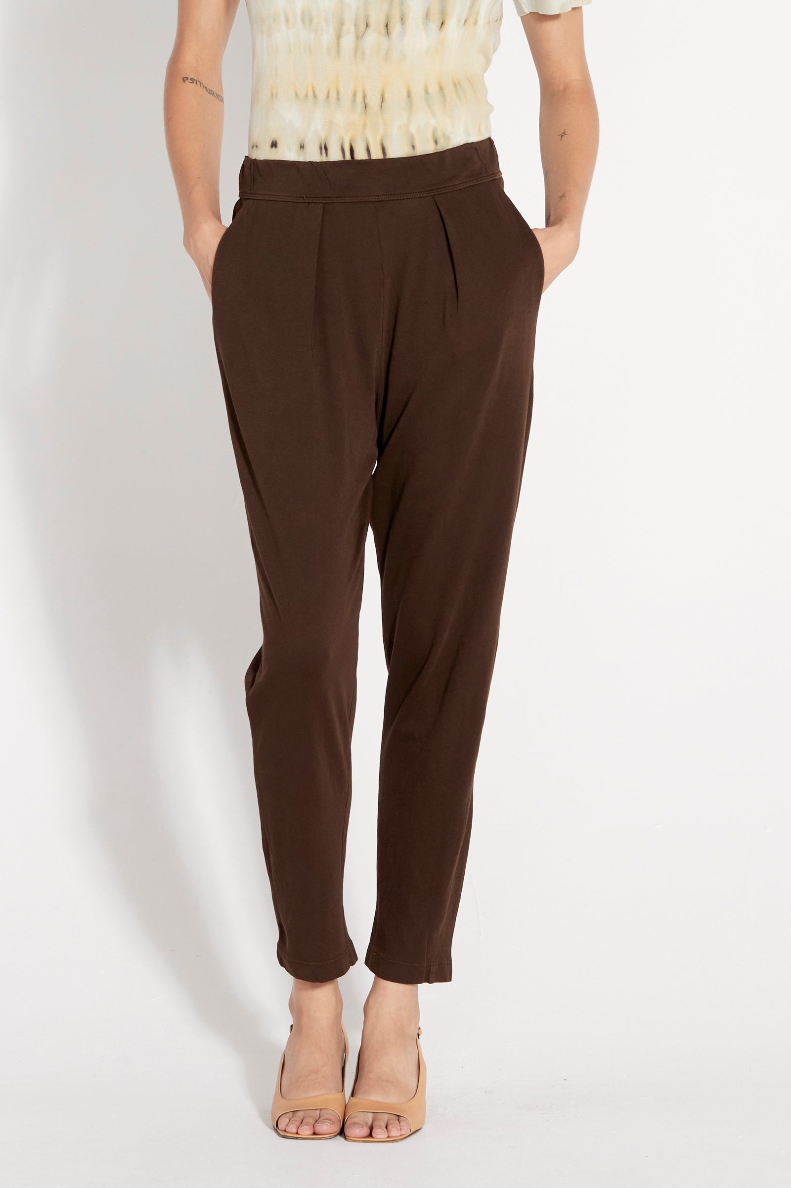 Dark Brown Classic Jersey Easy Pant Front Close-Up View