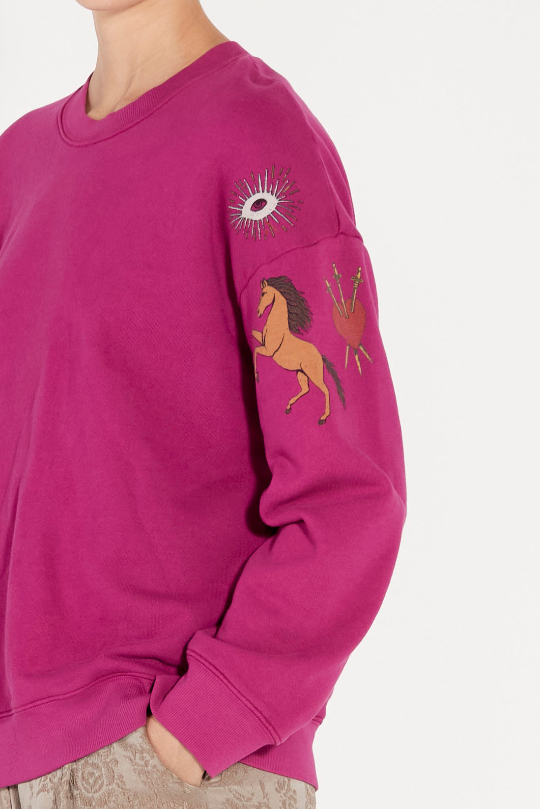 Dahlia Tarot Fleece Yves Sweatshirt Side Close-Up View